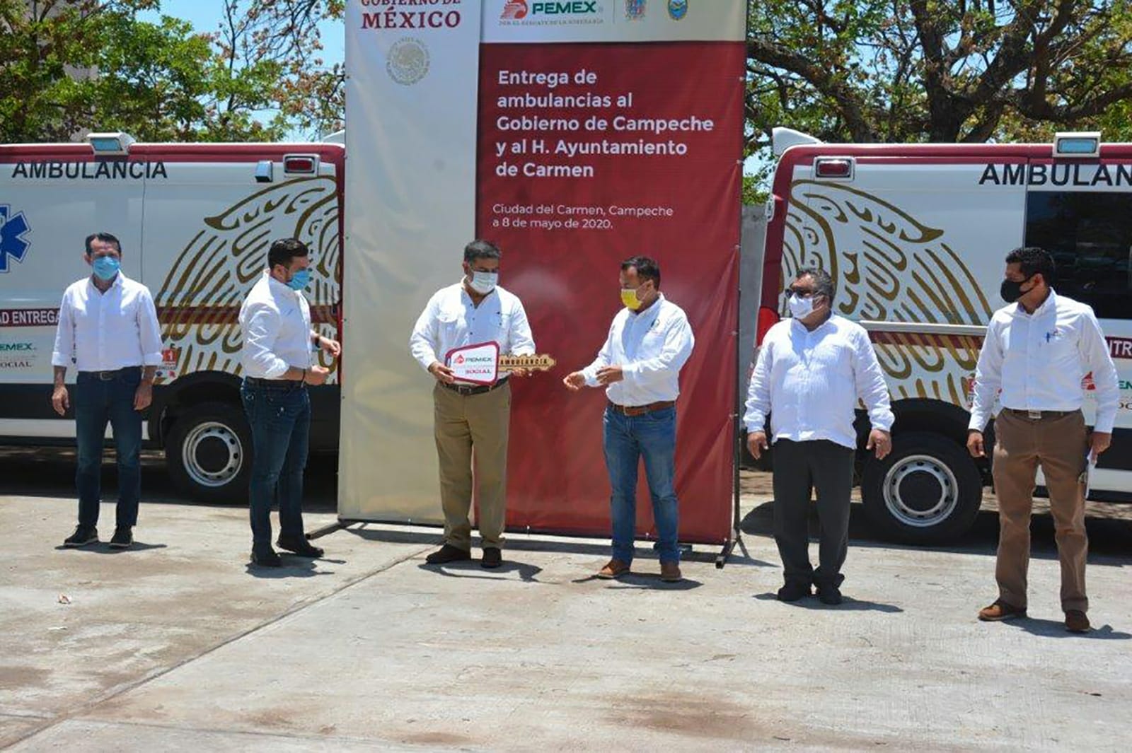 PEMEX entrega ambulancias al Poder Ejecutivo del Estado de Campeche