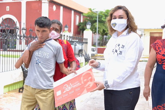 ENTREGA DIF ESTATAL BECAS ESCOLARES “VAMOS TODOS A LA ESCUELA” A PALICEÑOS