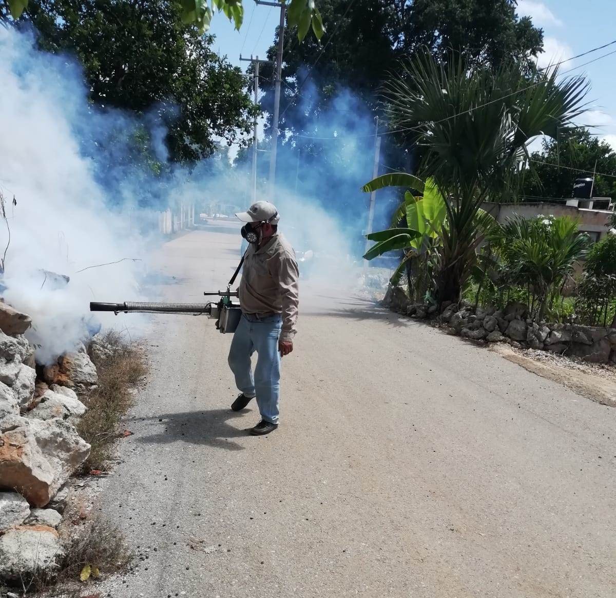 REFUERZA PERSONAL DE VECTORES COMBATE AL DENGUE