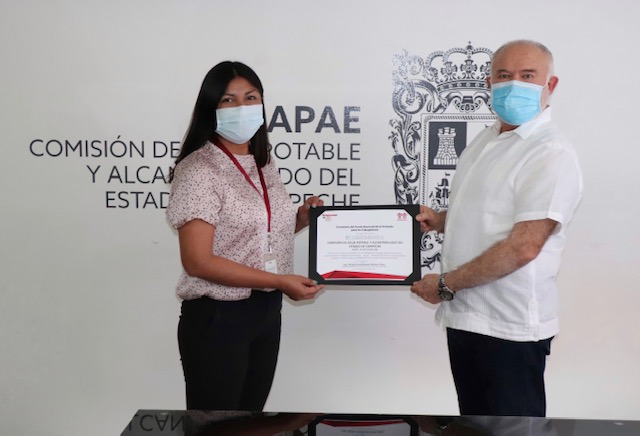 RECIBE CAPAE RECONOCIMIENTON COMO “EMPRESA DE DIEZ”