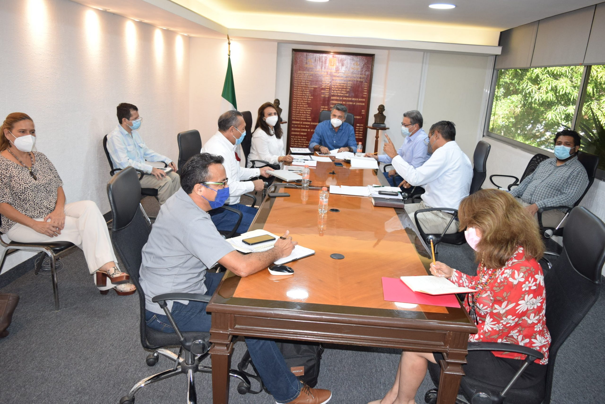 SOSTIENEN REUNIÓN DE TRABAJO TITULARES DE LA SECRETARÍA DE EDUCACIÓN Y DE SALUD 
