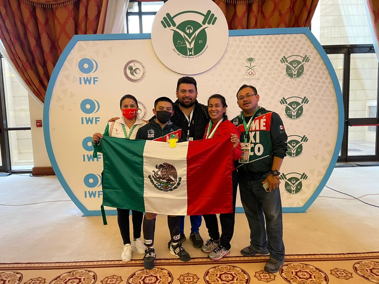 ORO PARA ADOLFO TUN DZIB EN EL MUNDIAL DE PESAS EN ARABIA SAUDITA 