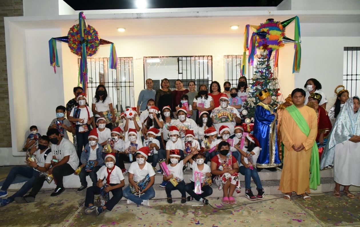 CELEBRAN POSADA NAVIDEÑA EN EL CENTRO DE DESARROLLO FAMILIAR COMUNITARIO SIGLO XXI