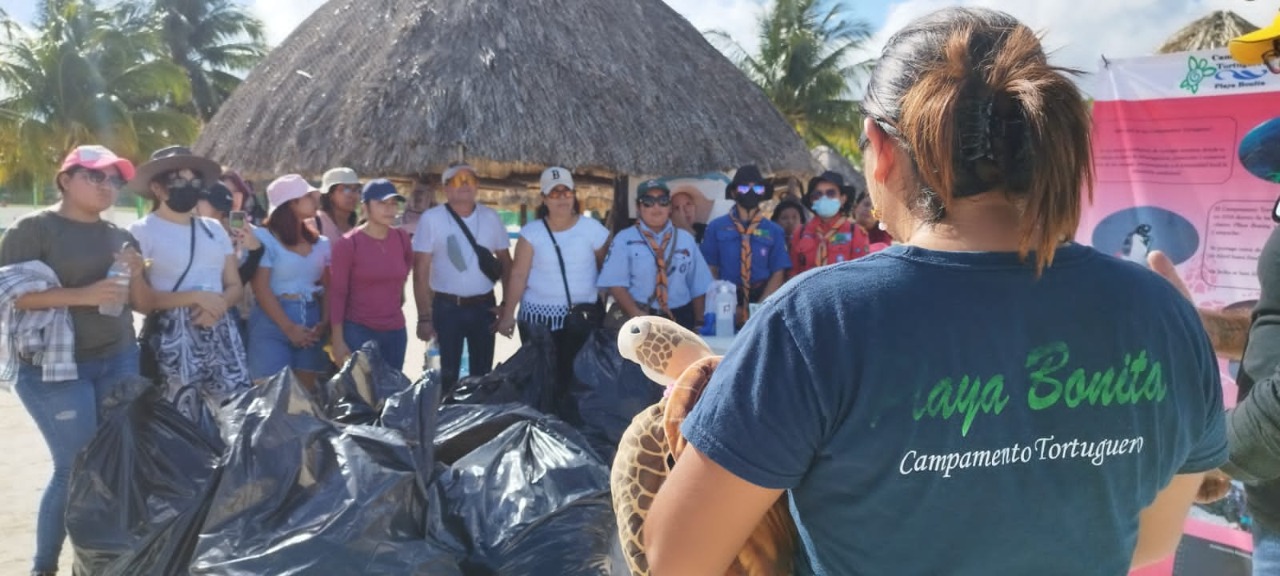 LIMPIEZA DE ZONAS ALEDAÑAS AL CAMPAMENTO TORTUGUERO DE PLAYA BONITA
