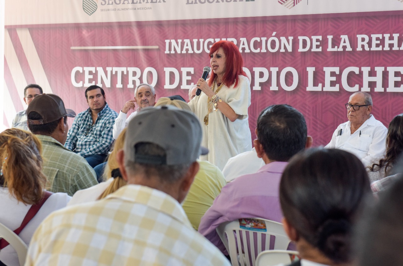 PONE EN MARCHA LA GOBERNADORA LAYDA SANSORES EL CENTRO DE ACOPIO LECHERO EN CANDELARIA