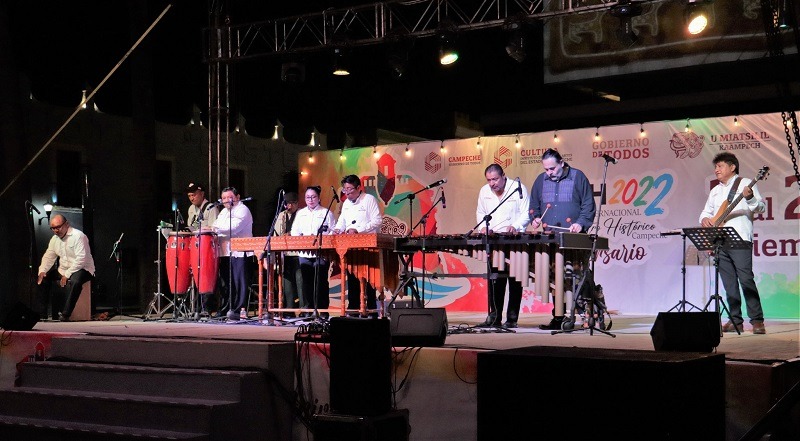 JAVIER NANDAYAPA OFRECE CONCIERTO EN PLAZA DE LA REPÚBLICA COMO PARTE DEL FESTIVAL INTERNACIONAL DEL CENTRO HISTÓRICO DE CAMPECHE